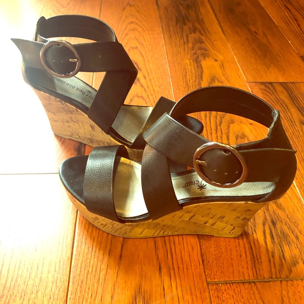 Montego Bay Size 5 Black Wedges!